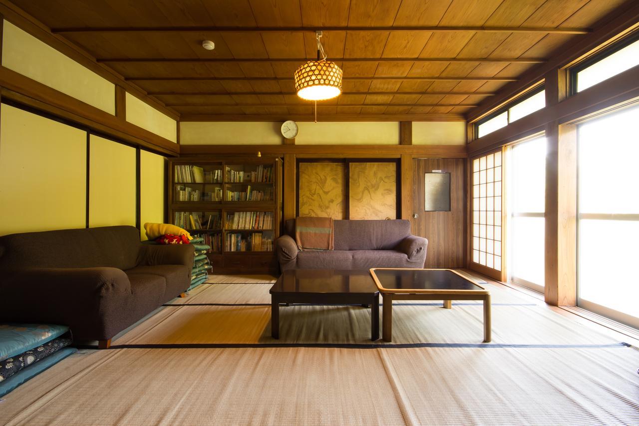 Guest House Takazuri-Kita Nanto Buitenkant foto